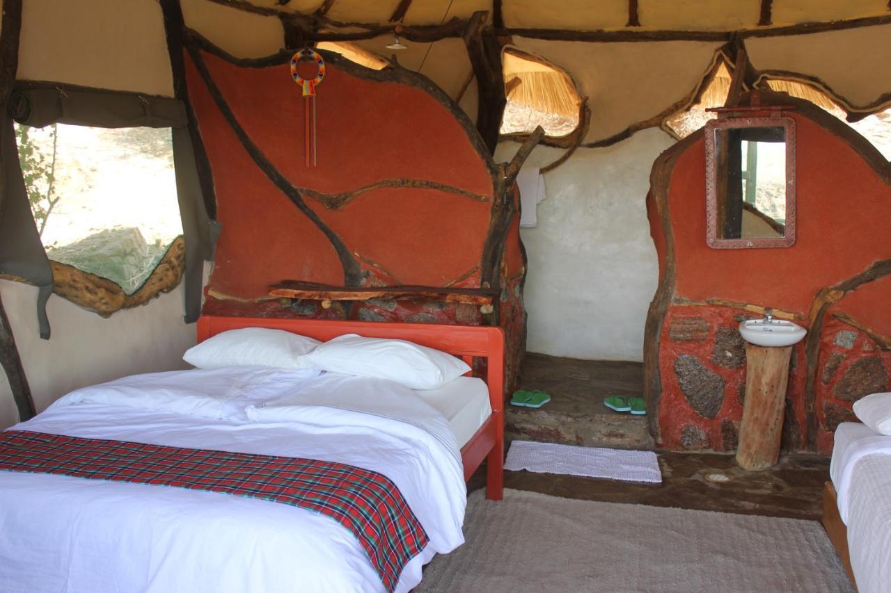 Villa Lion'S Cave Camp, Samburu à Archers Post Extérieur photo